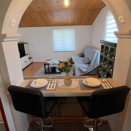 Apartment Venera *