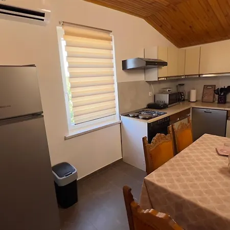 Apartment Venera *