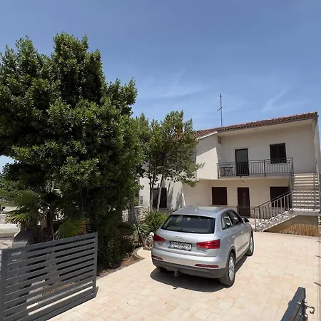 Apartment Venera *
